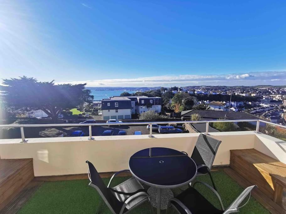 Number 7 Torquay Stunning Sea Views Appartamento Esterno foto