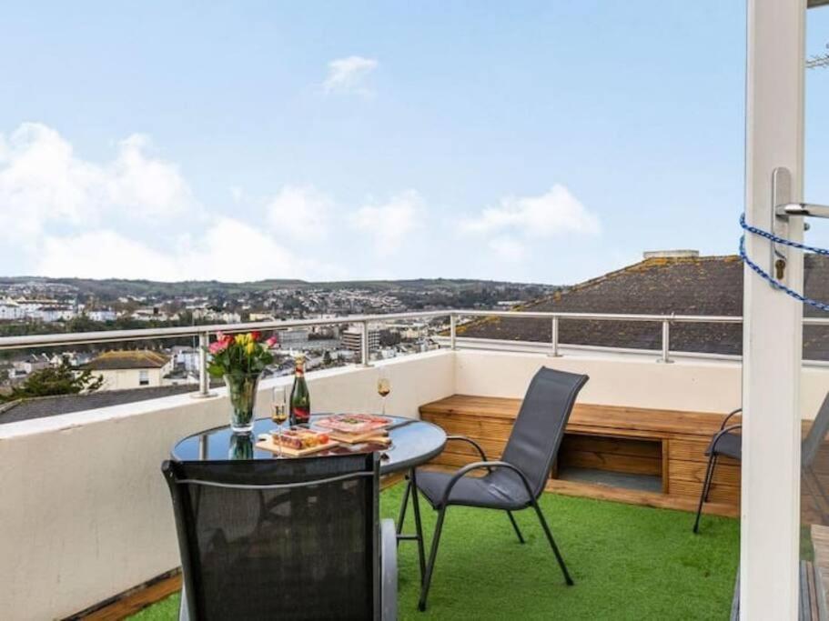 Number 7 Torquay Stunning Sea Views Appartamento Esterno foto